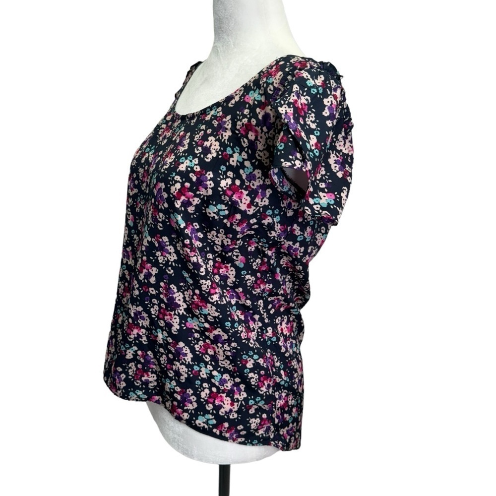 Jessica Simpson💜Black Floral Flutter Sleeve Round Neck Top Blouse Size S - Picture 5 of 10